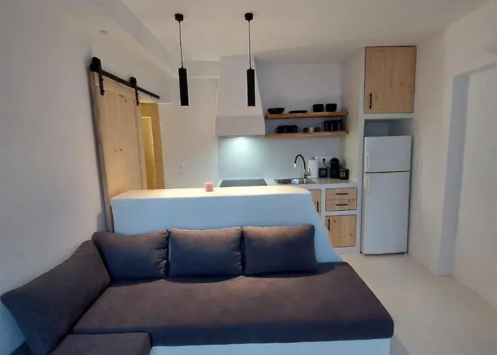 Josephine\'S Place B